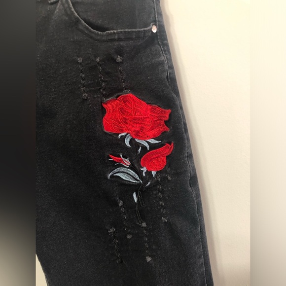 Black and gray men’s jeans with roses size 30. - Picture 5 of 10
